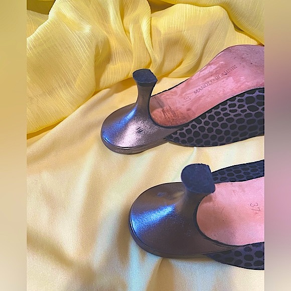 Manolo Blahnik Brown Satin and Velvet black Dots mules - Picture 5 of 13